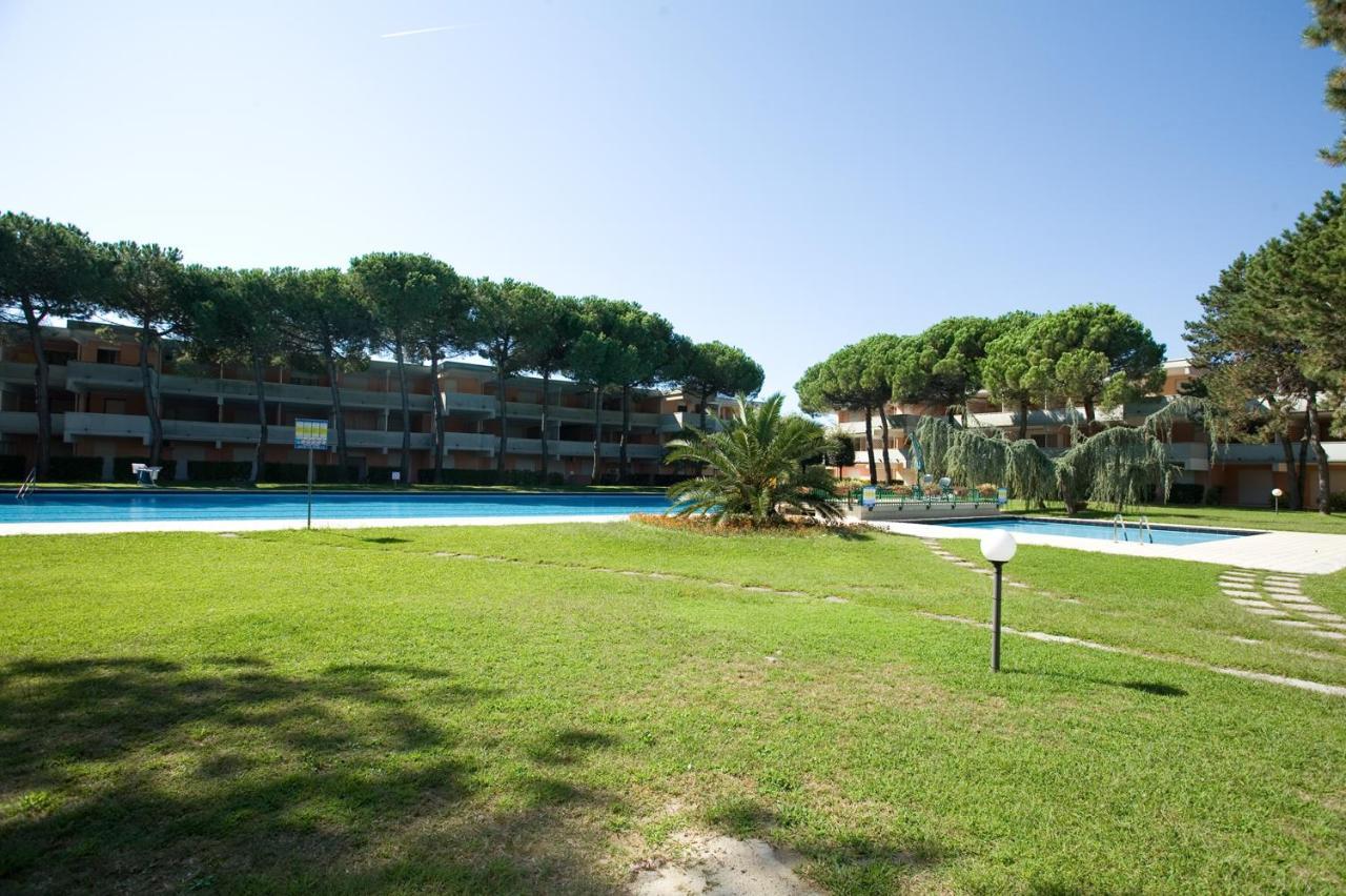 Villa Solarium/Piscina Bibione Exterior foto